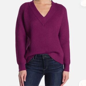 New! Beyond Yoga FRNCH Purple V-Neck Rib Knit Pullover Women’s Top Sz M or L